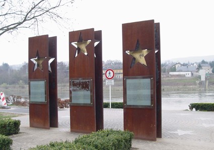 Schengen_Monument.jpeg